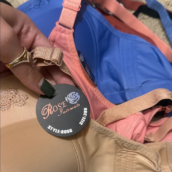 Elegant Multi-Color Bra Collection - Picture 2 of 6